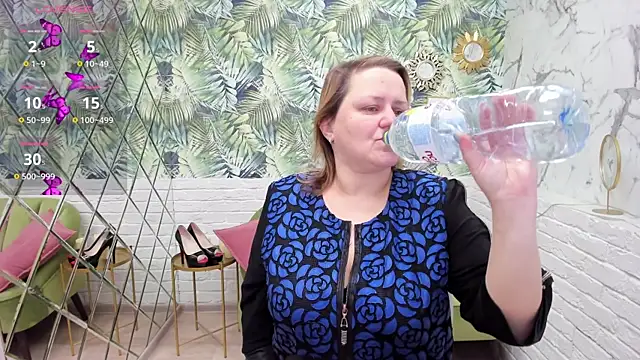 Snapshot of ScarlettSoft chatting on January 13, 2026, 5:24 am ScarlettSoft online show from January 13, 2026, 5:24 am