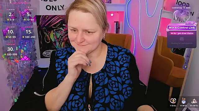 Snapshot of ScarlettSoft chatting on February 24, 2026, 5:27 am ScarlettSoft online show from February 24, 2026, 5:27 am