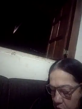 Snapshot of catdool chatting on January 14, 2026, 1:33 am catdool online show from January 14, 2026, 1:33 am