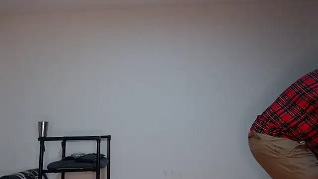 hardrock982 online show from December 2, 2025, 2:23 pm