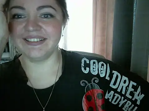 Snapshot of cute__cherry chatting on March 1, 2025, 1:07 pm cute  cherry online show from March 1, 2025, 1:07 pm