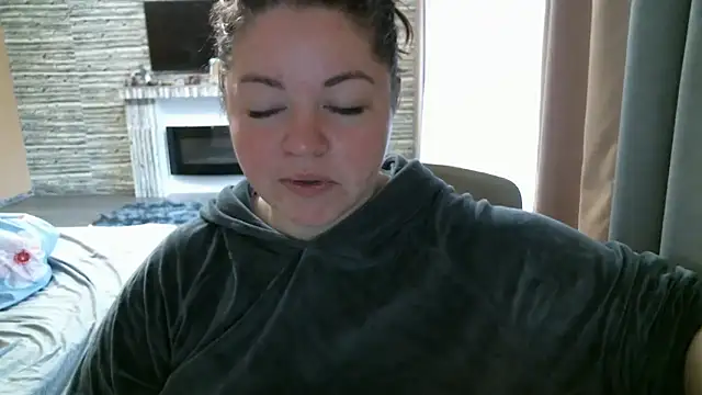 Snapshot of cute__cherry chatting on March 10, 2025, 7:53 am cute  cherry online show from March 10, 2025, 7:53 am