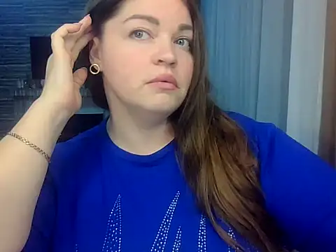 Snapshot of cute__cherry chatting on February 12, 2026, 9:43 pm cute cherry online show from February 12, 2026, 9:43 pm