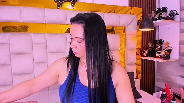 Snapshot of bigass_monic chatting on January 12, 2026, 3:12 am bigass monic online show from January 12, 2026, 3:12 am