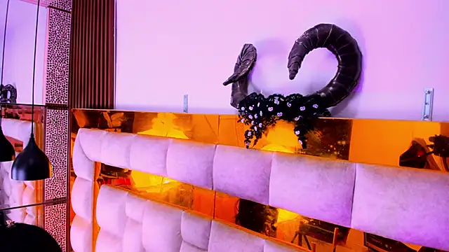 Snapshot of bigass_monic chatting on January 14, 2026, 3:01 am bigass monic online show from January 14, 2026, 3:01 am