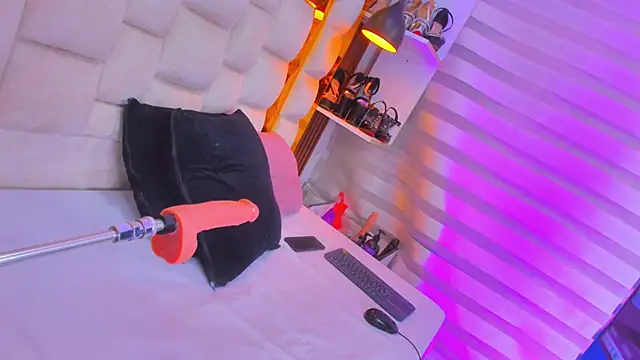 Snapshot of bigass_monic chatting on February 14, 2026, 3:14 am bigass monic online show from February 14, 2026, 3:14 am