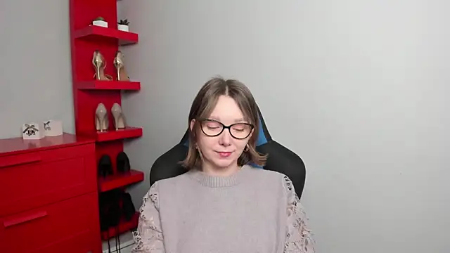 Cookie zoe online show from December 5, 2025, 6:33 am