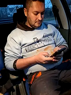 Snapshot of nemes2 chatting on December 2, 2025, 3:18 pm nemes2 online show from December 2, 2025, 3:18 pm