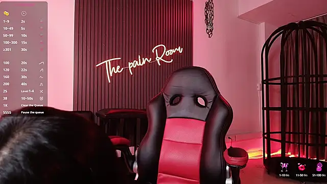 arianna smith  online show from September 21, 2025, 11:45 am