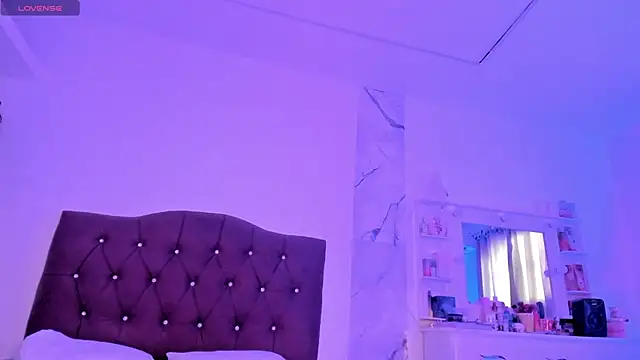 alysson 18 online show from March 14, 2026, 1:27 pm