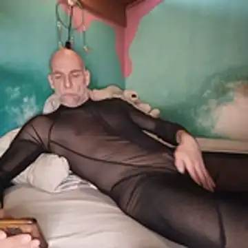 Snapshot of porno-freak chatting on April 15, 2026, 10:21 pm porno-freak online show from April 15, 2026, 10:21 pm