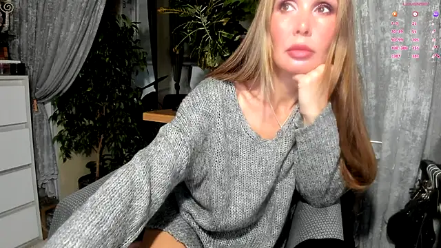 Aurora108 online show from November 7, 2025, 10:54 pm