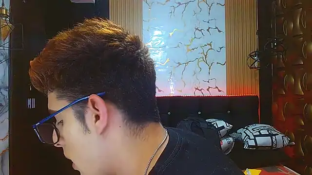 angel sexyevil online show from October 18, 2025, 12:17 pm