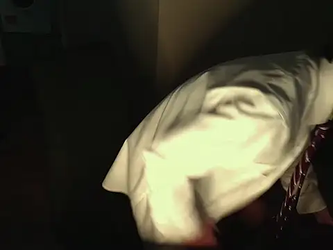 Snapshot of mierllanos chatting on February 6, 2026, 4:21 pm mierllanos online show from February 6, 2026, 4:21 pm