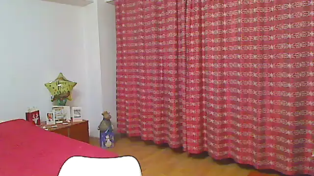 Snapshot of hotSANDRA_STARR chatting on February 27, 2026, 11:27 pm hotSANDRA STARR online show from February 27, 2026, 11:27 pm