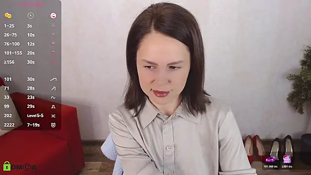 Snapshot of VickyGolden chatting on November 4, 2025, 5:06 am VickyGolden online show from November 4, 2025, 5:06 am