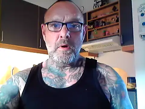 Snapshot of motormund chatting on October 2, 2025, 6:31 am motormund online show from October 2, 2025, 6:31 am