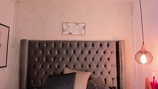 Kim Blane online show from October 9, 2025, 3:48 am