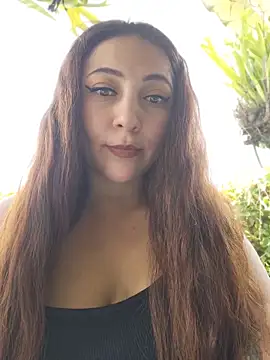 Snapshot of VickyHoult chatting on February 28, 2026, 7:48 pm VickyHoult online show from February 28, 2026, 7:48 pm