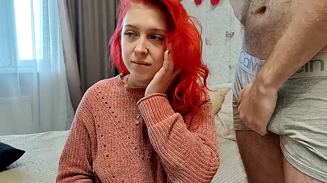 Snapshot of GenrikhBecca chatting on November 13, 2025, 7:40 am GenrikhBecca online show from November 13, 2025, 7:40 am