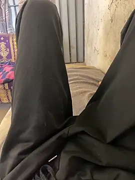 Snapshot of stevesaa chatting on November 7, 2025, 8:14 am stevesaa online show from November 7, 2025, 8:14 am