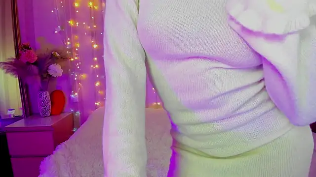 Danielle Thomas online show from March 13, 2025, 1:50 pm