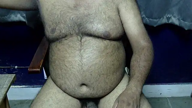 hairysubcub 70 online show from May 31, 2026, 6:04 pm