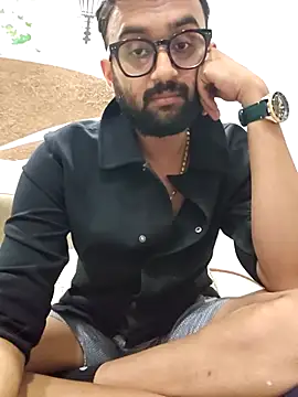 Snapshot of love4shownude chatting on January 11, 2026, 12:54 pm love4shownude online show from January 11, 2026, 12:54 pm