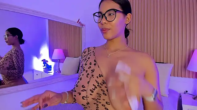 GenesisRuiz online show from March 8, 2025, 6:37 pm