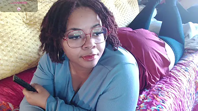 Snapshot of -khayaparker chatting on January 8, 2025, 5:15 pm -khayaparker online show from January 8, 2025, 5:15 pm