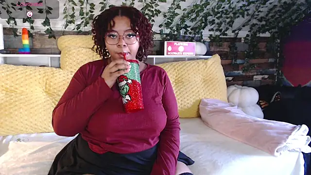 Snapshot of -khayaparker chatting on January 14, 2025, 1:49 pm -khayaparker online show from January 14, 2025, 1:49 pm