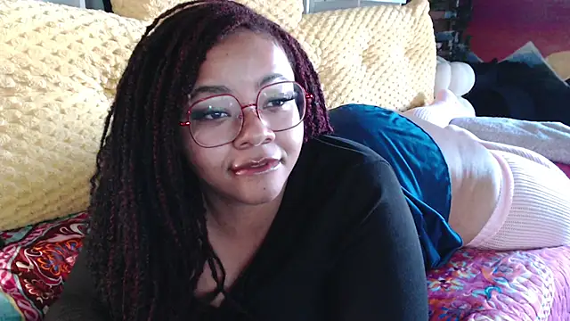 Snapshot of -khayaparker chatting on February 7, 2025, 8:53 pm -khayaparker online show from February 7, 2025, 8:53 pm