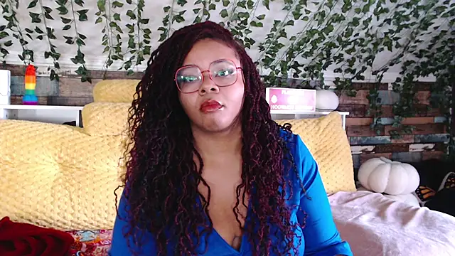 Snapshot of -khayaparker chatting on February 8, 2025, 3:00 pm -khayaparker online show from February 8, 2025, 3:00 pm