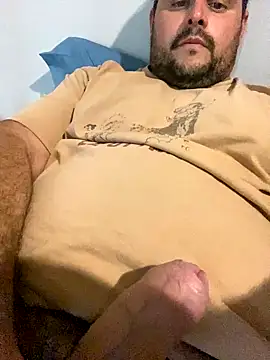 Snapshot of carlos01172011 chatting on October 22, 2025, 9:47 pm carlos01172011 online show from October 22, 2025, 9:47 pm