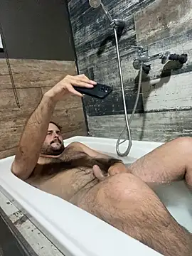 carlos01172011 online show from March 7, 2026, 2:52 am