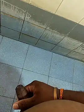 Snapshot of dinesh682 chatting on November 3, 2025, 9:05 pm dinesh682 online show from November 3, 2025, 9:05 pm