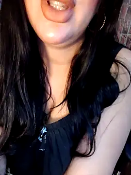 Snapshot of Queen_sousou chatting on September 11, 2025, 9:48 pm Queen sousou online show from September 11, 2025, 9:48 pm