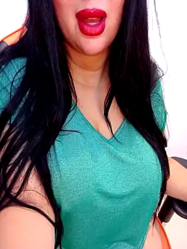 Snapshot of Queen_sousou chatting on October 3, 2025, 7:44 pm Queen sousou online show from October 3, 2025, 7:44 pm