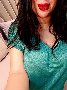 Snapshot of Queen_sousou chatting on January 8, 2026, 10:56 pm Queen sousou online show from January 8, 2026, 10:56 pm