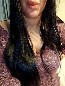 Snapshot of Queen_sousou chatting on February 15, 2026, 10:03 am Queen sousou online show from February 15, 2026, 10:03 am