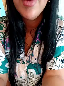 Snapshot of Queen_sousou chatting on March 22, 2026, 9:45 am Queen sousou online show from March 22, 2026, 9:45 am