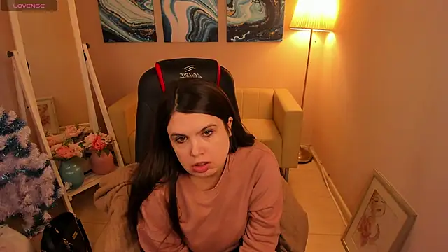 Snapshot of BattyMoll chatting on December 3, 2024, 3:44 pm BattyMoll online show from December 3, 2024, 3:44 pm