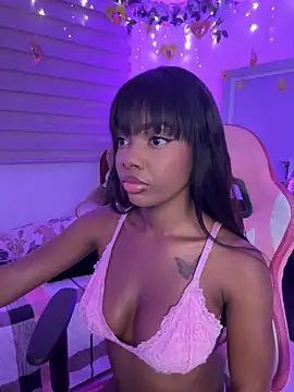 Snapshot of Vane_Rossee chatting on March 9, 2026, 11:31 pm Vane Rossee online show from March 9, 2026, 11:31 pm
