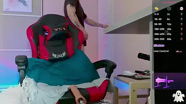 Ethan and mike online show from November 22, 2025, 11:42 am