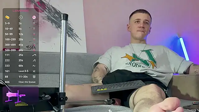 Snapshot of Ethan_and_mike chatting on February 14, 2026, 12:46 pm Ethan and mike online show from February 14, 2026, 12:46 pm