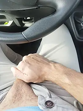 Snapshot of Aykut1990 chatting on November 18, 2025, 11:14 am Aykut1990 online show from November 18, 2025, 11:14 am