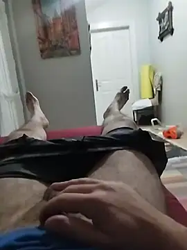 Snapshot of Aykut1990 chatting on February 20, 2026, 8:09 pm Aykut1990 online show from February 20, 2026, 8:09 pm