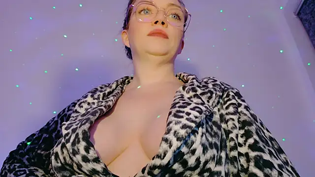 Snapshot of FemDom_RubyKnightXXO chatting on March 9, 2025, 8:52 pm FemDom RubyKnightXXO online show from March 9, 2025, 8:52 pm