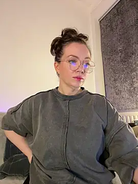 Snapshot of FemDom_RubyKnightXXO chatting on October 16, 2025, 6:31 pm FemDom RubyKnightXXO online show from October 16, 2025, 6:31 pm