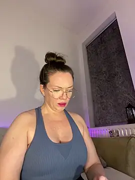 Snapshot of FemDom_RubyKnightXXO chatting on December 1, 2025, 10:48 pm FemDom RubyKnightXXO online show from December 1, 2025, 10:48 pm